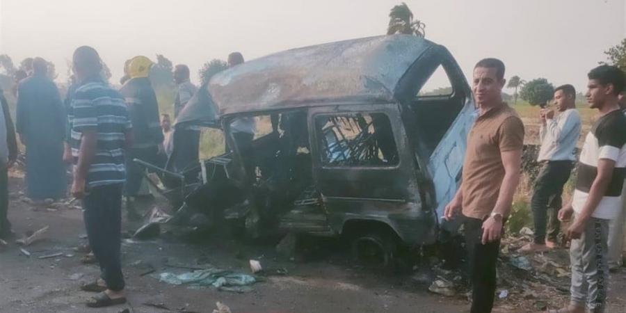 مصرع شخصين في انقلاب ربع نقل واشتعال "سوزوكي" بالقليوبية