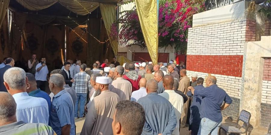 إقبال كثيف في وادي النطرون وأبو المطامير والنوبارية ودمنهور مع انطلاق التصويت في انتخابات مجلس النواب بالبحيرة (صور)