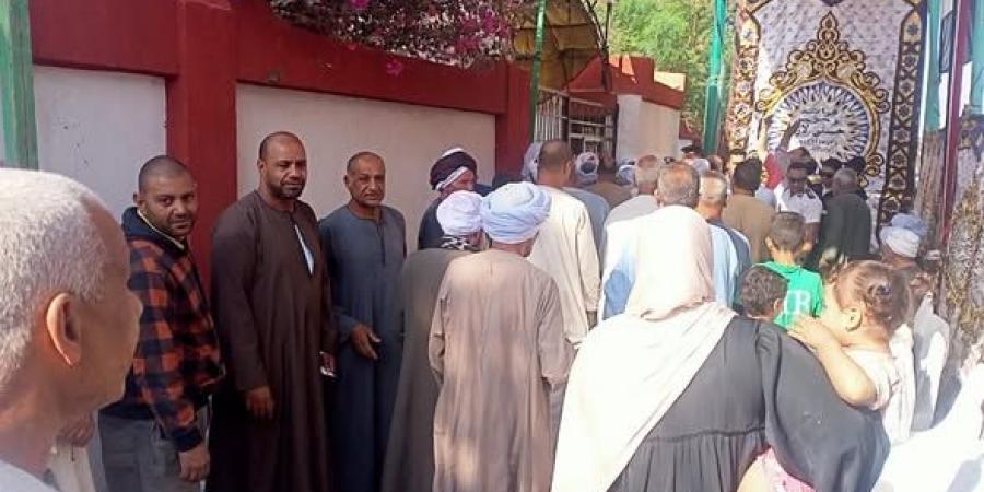 إقبال كثيف من الناخبين على لجان الاقتراع بمحافظة الأقصر