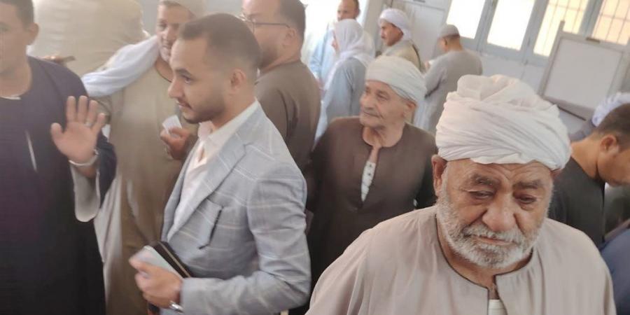 كبار السن يتصدرون المشهد الانتخابي بقرى مركز ديرمواس جنوب المنيا