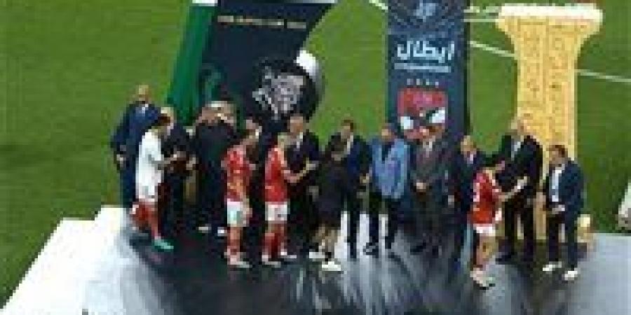 أحمد شوبير يعلق على رفض زيزو مصافحة هشام نصر نائب رئيس الزمالك