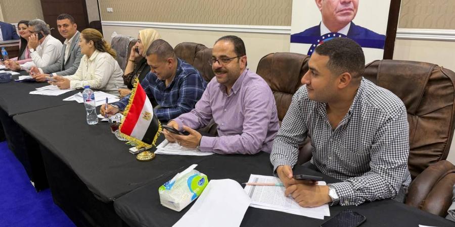 غرفة عمليات مستقبل وطن تتابع سير العمل داخل بكافة مراكز وأقسام محافظة الجيزة