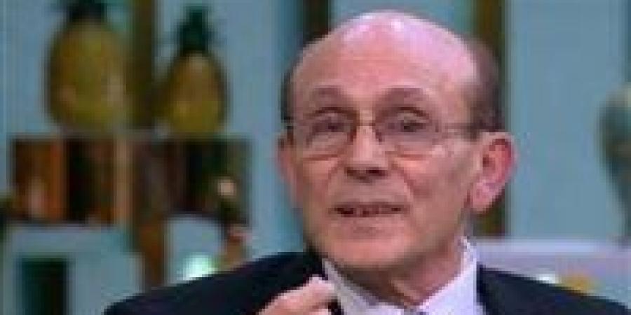 محمد صبحي يتعافى بعد أزمة صحية مفاجئة.. تفاصيل الساعات الحرجة واهتمام رئاسي بحالته