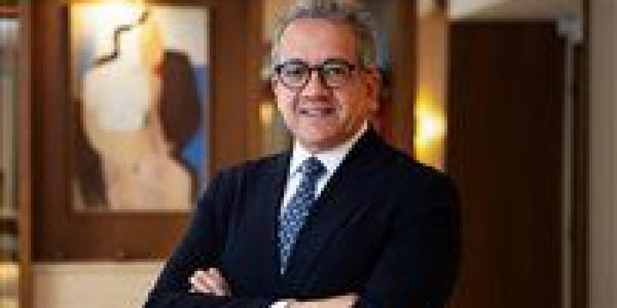 خالد العناني يبدأ عهده مديرًا عامًا لليونسكو: «فلنبنِ معًا منظمة جديرة بعيدها الثمانين»