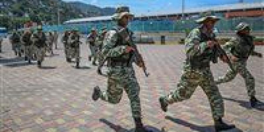 فنزويلا تعبئ جيشها في "انتشار ضخم".. مادورو يتوعدواشنطن بردّ مؤلم