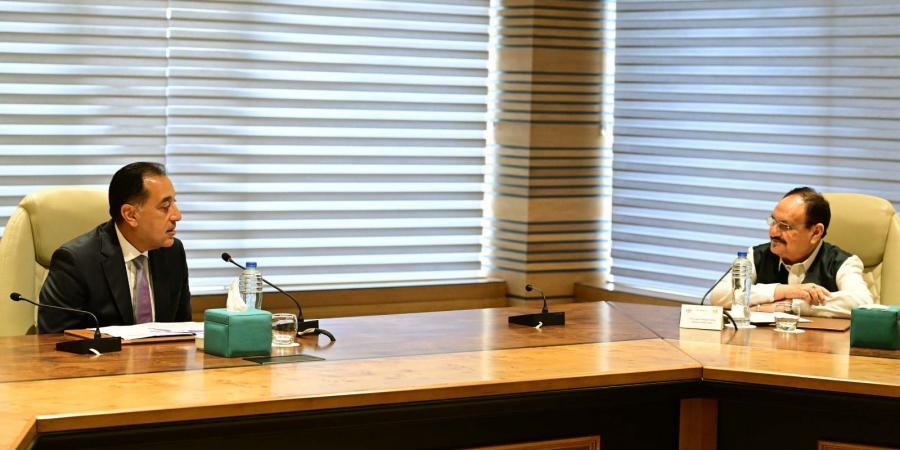 رئيس الوزراء يلتقى وزير الصحة والكيماويات والأسمدة الهندي.. صور