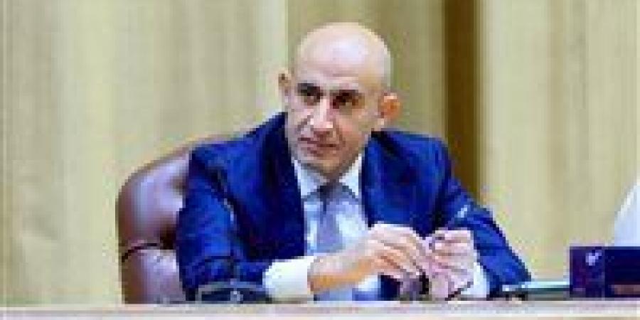 قرار عاجل من التعليم ضد مدرسة حبست طالبة بسبب التأخر في سداد المصروفات