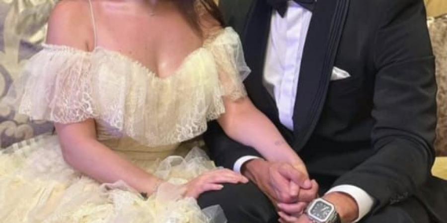 ربنا يرزقوا الذرية الصالحة.. دنيا سمير غانم تهنئ مي عز الدين بزواجها