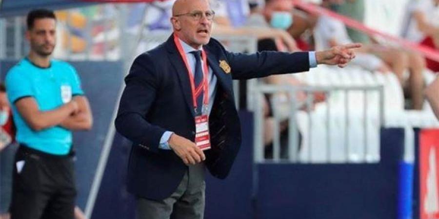 مدرب منتخب إسبانيا يهاجم مدرب برشلونة بعد أزمة لامين يامال: فقدت التعاطف معه