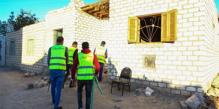 تركيب وصلات مياه مجانية للأسر الأولى بالرعاية بقرى الغربية