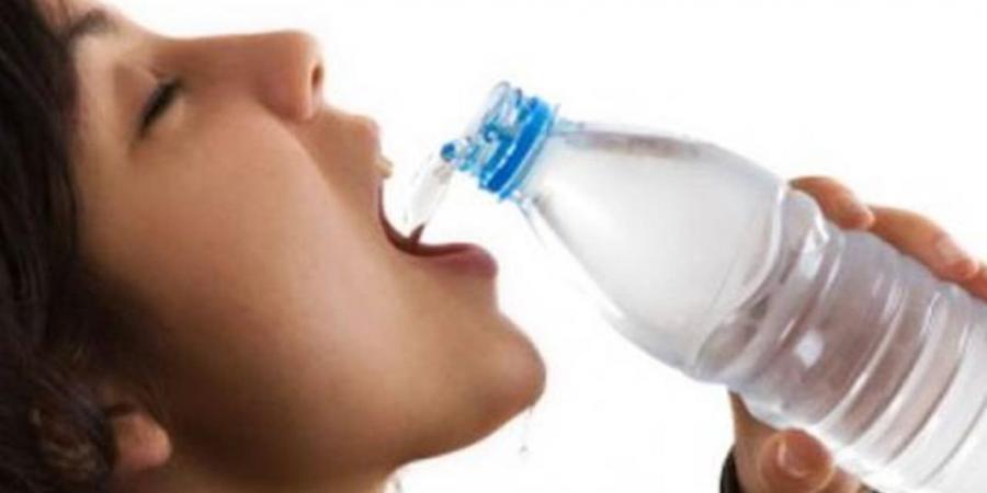 شرب الماء بانتظام.. عادة بسيطة تحمي من أمراض خطيرة