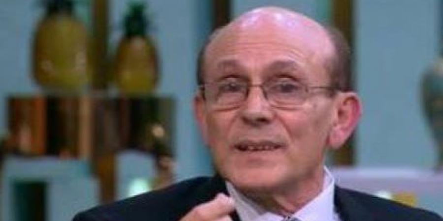 بعد أزمته الصحية الأخيرة.. حقيقة وفاة الفنان محمد صبحي