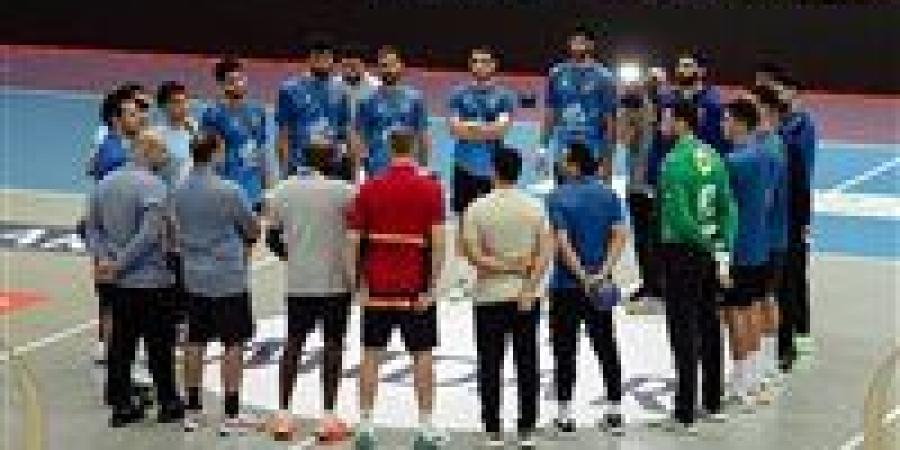 الأهلي يعلن قائمته لمواجهة سموحة في نهائي السوبر المصري لكرة اليد بالإمارات