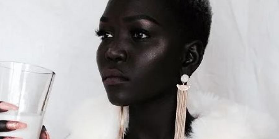 نياكيم جاتويش.. ملكة الظلام التي أعادت تعريف الجمال العالمي.. معلومات لا تعرفها