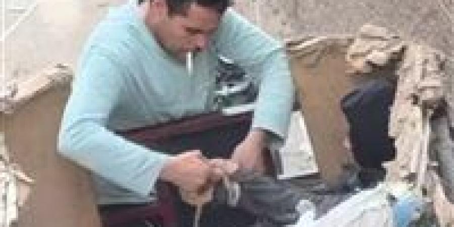 الأمن يفحص فيديو توثيق فتاة بالحبال داخل تروسيكل لجمع القمامة