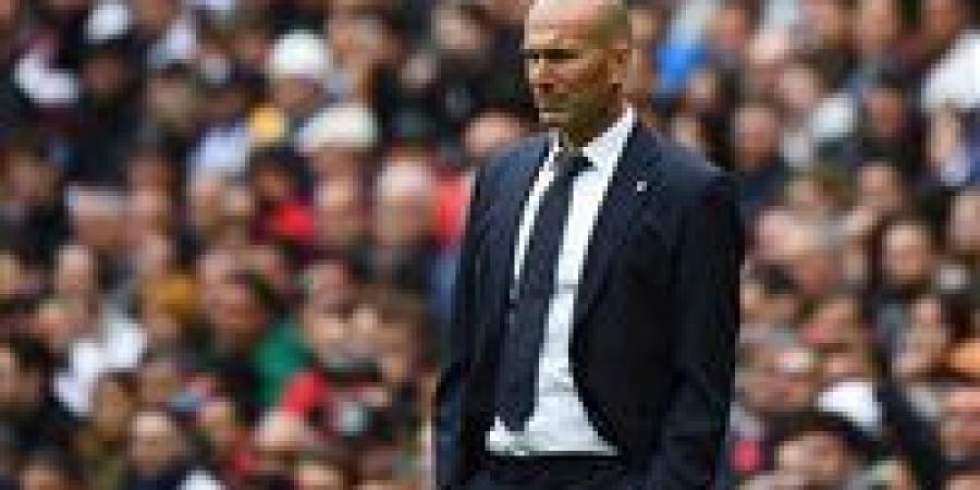 في تجربة مختلفة..زين الدين زيدان يعود للتدريب بعد غياب 4 سنوات