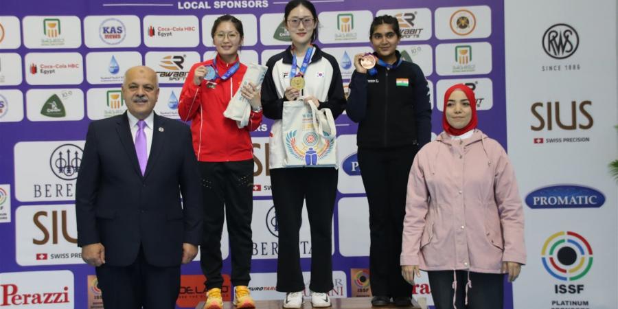 يوم حافل بالتتويجات في بطولة العالم للرماية وسيطرة آسيوية وأوروبية على منصات الصدارة