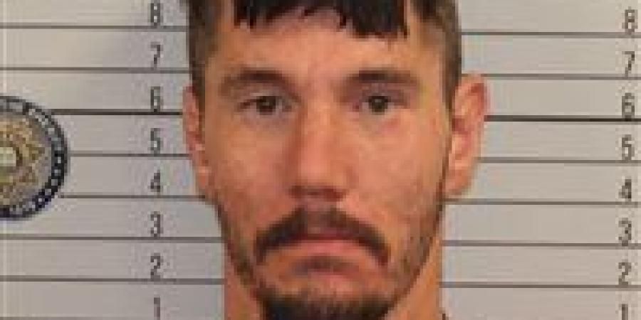 أنا يسوع.. أمريكي يُشعل النار في امرأة بدافع "وهم شيطاني"