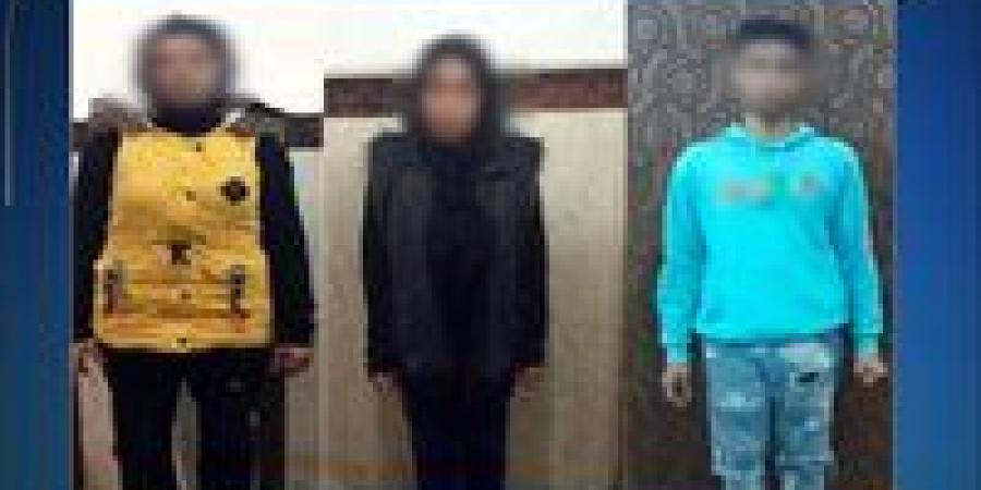 رجل وسيدتين.. تفاصيل سقوط شبكة دعارة "أونلاين" بالإسكندرية