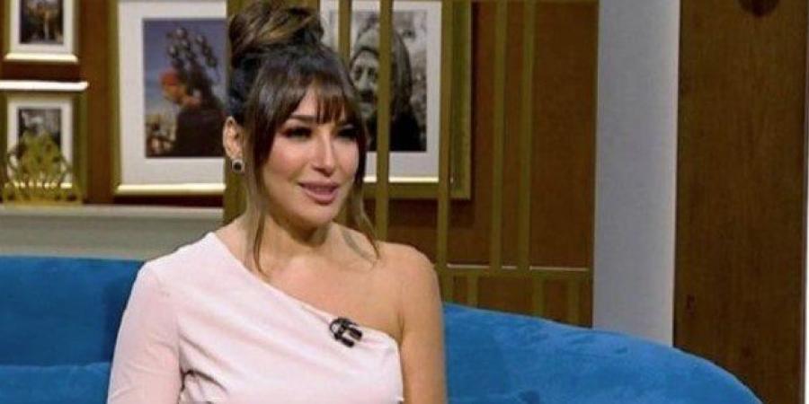 قريبا.. ساندي تروج لأغنيتها الجديدة شكرا على امبارح