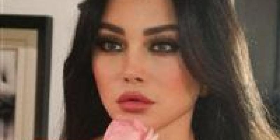 الأحد.. القضاء الإداري ينظر دعوى هيفاء وهبي ضد نقابة الموسيقيين