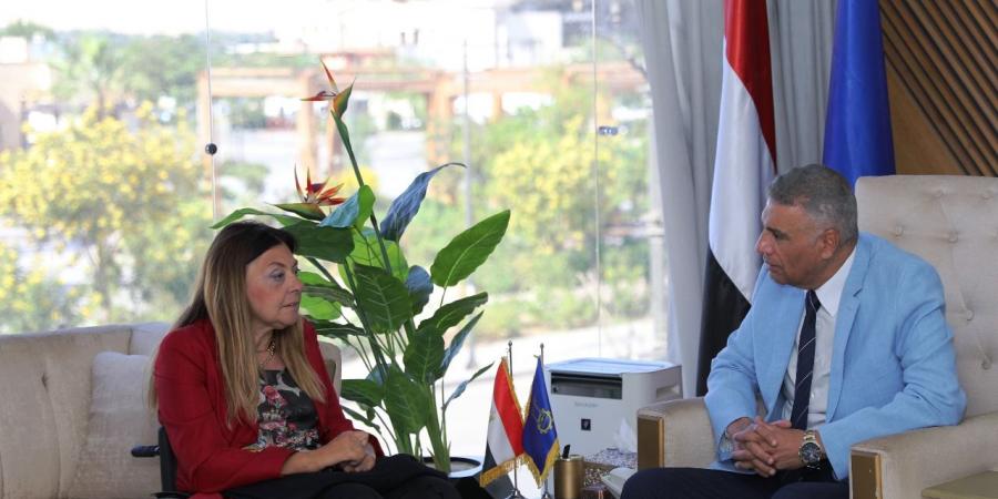 محافظ أسوان يستقبل المشرف العام على المجلس القومي للأشخاص ذوى الإعاقة