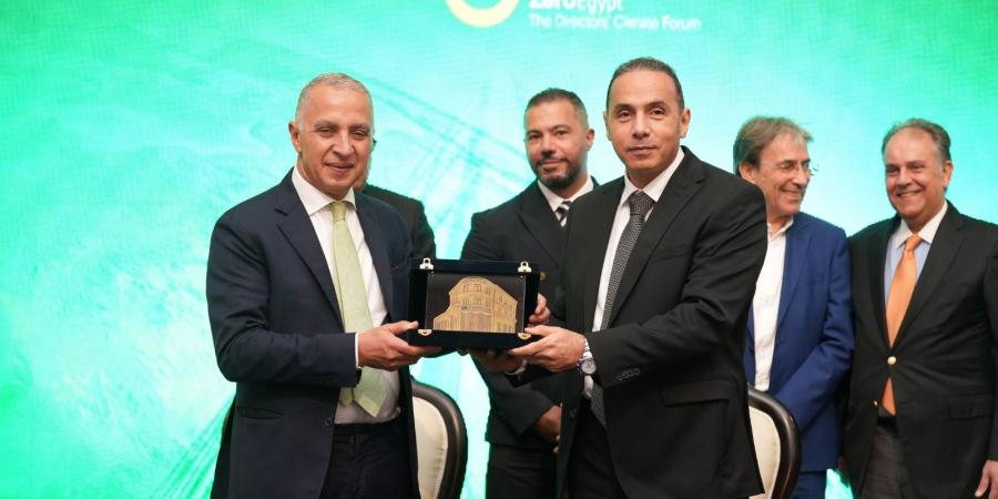 رئيس البورصة يفتتح فعالية قرع الجرس من أجل المناخ