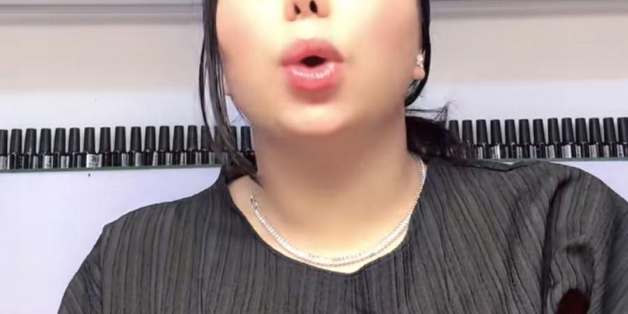 بعد أيام من وفاة إسماعيل الليثي.. شقيقة زوجته: أختي فاقدة الوعي وصورتها بالبيجامة نزلت بالغلط