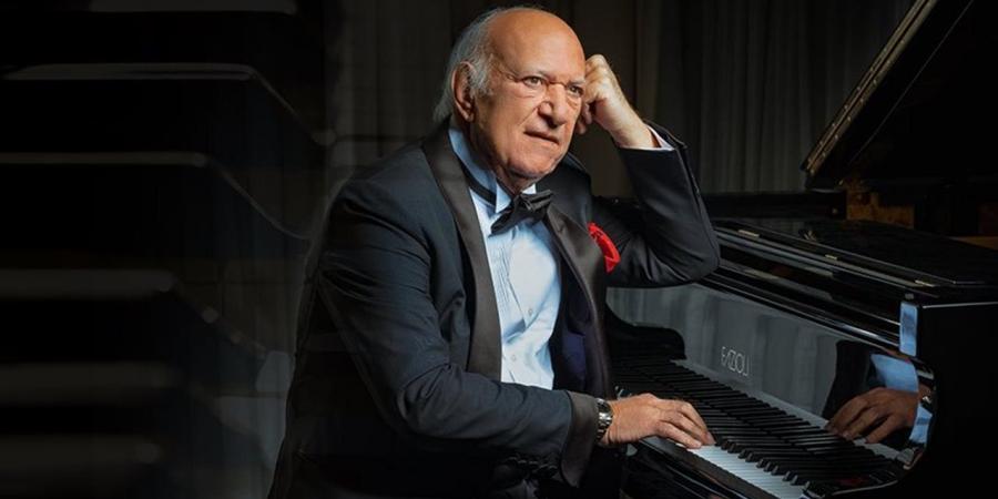 بعد تعرضه لوعكة صحية.. مهرجان صدى الأهرامات يعلن غياب عمر خيرت