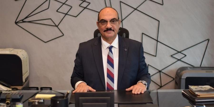 فرحات: رسائل السيسي ترسم ملامح برلمان مسؤول يدعم الدولة