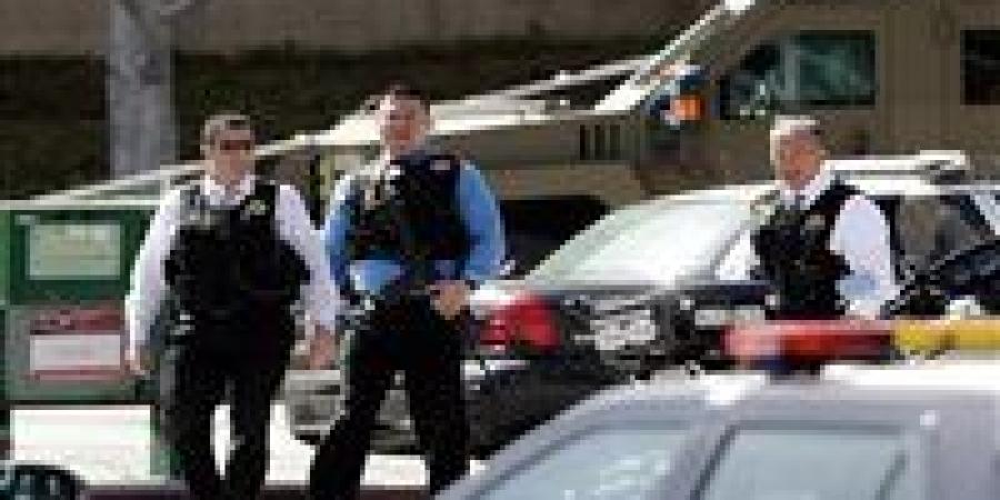 أطلق النار قبل أن يسأل من بالخارج… “قتل عاملة تنظيف بالخطأ” في إنديانا