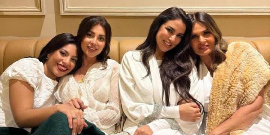 فركش.. انتهاء تصوير مشاهد فيلم الست لما بطولة يسرا