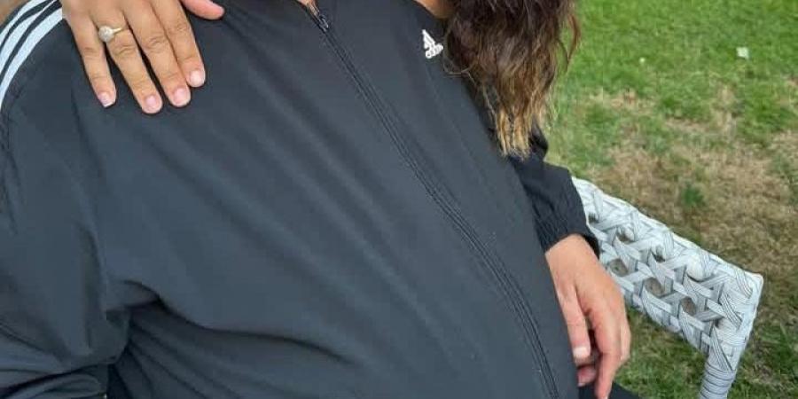 رمانة ميزان العيلة.. صلاح عبدالله يحتفل بعيد ميلاد ابنته