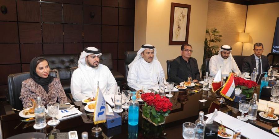 وزير الإعلام البحريني يبحث التعاون مع "المتحدة".. ويشيد باحتفالية افتتاح المتحف المصري الكبير