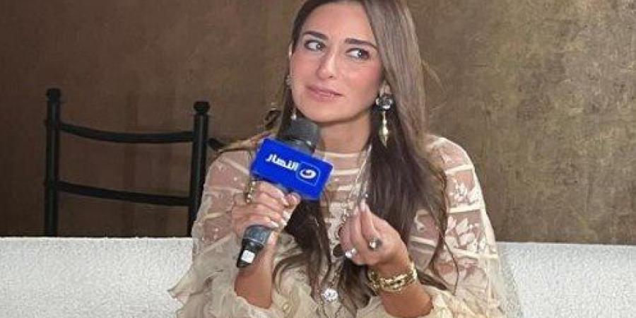 أمينة خليل تعلق على تريند حلق زارا: كنت بتكلم بتلقائية