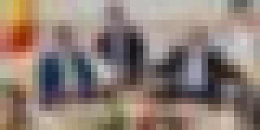 الوزير الأوّل يجري لقاءً مع نظيره الفيتنامي