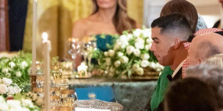 «أثرياء العالم على طاولة واحدة».. أبرز أسماء من حضر مأدبة عشاء ترامب وولى العهد السعودي في البيت الأبيض