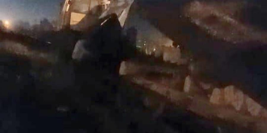 انقلاب جرار صيانة بمحطة التوفيقية بالبحيرة إثر اصطدامه بقطار بضائع