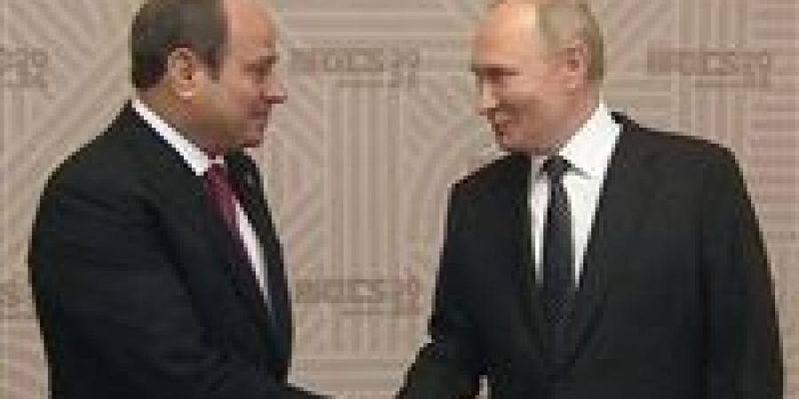 الرئيس السيسي وبوتين يشهدان تركيب وعاء ضغط المفاعل في أولى وحدات محطة الضبعة النووية