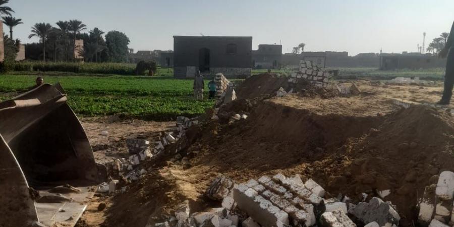 محافظ الجيزة: تنفيذ 25 حالة إزالة لمخالفات البناء والتعديات على الأراضي الزراعية بـ6 مناطق
