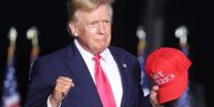 ترامب يهدد أعداءه بـ"أسلوب مقزز" ويكشف استراتيجية واشنطن في الخارج