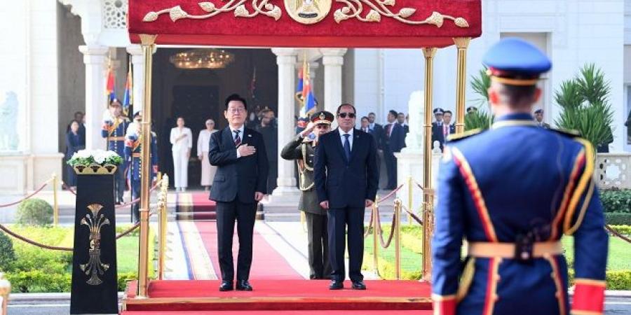 تفاصيل زيارة رئيس كوريا لـ قصر الاتحادية ولقاء السيسي.. صور