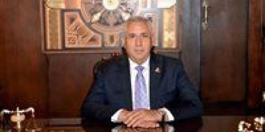 الوزير السيد القصير: ليس لي أي علاقة بالدعاية الموجودة منذ بدء الصمت الانتخابي وملتزم بالقانون