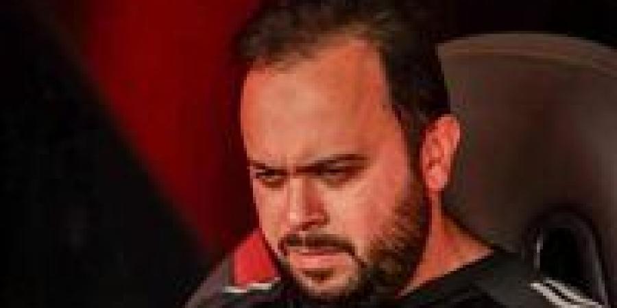 بعد رحيل أيمن محمد.. محلل أداء جديد في الأهلي خلال ساعات