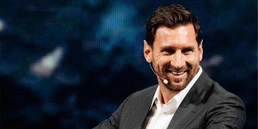 هانز فليك يتحدث عن احتمالية عودة ليونيل ميسي إلى برشلونة