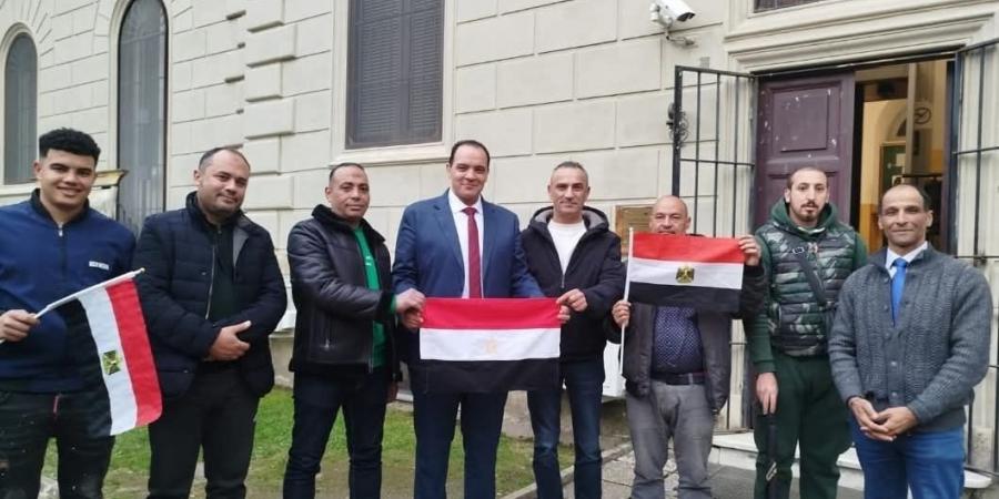 المصريون في روما يواصلون التوافد للتصويت في انتخابات مجلس النواب