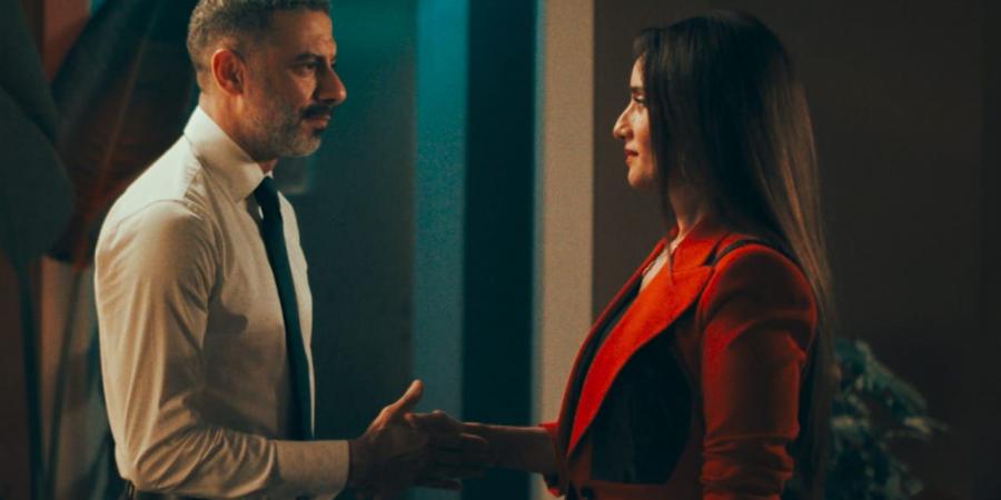 زينة تتصدر الترند بعد مشهد القتل في مسلسل ورد وشوكولاتة.. وربطه بالقضية الحقيقة