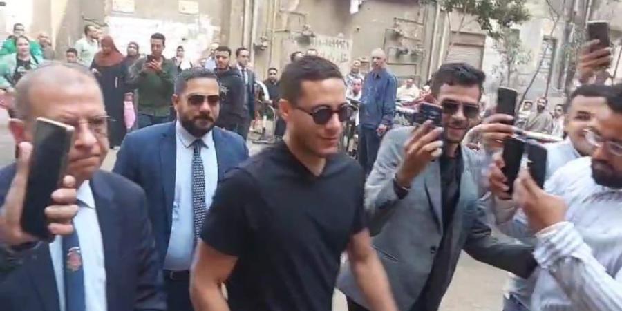 ترحيل رمضان صبحي إلى الحبس بعد تأجيل محاكمته في قضية التزوير