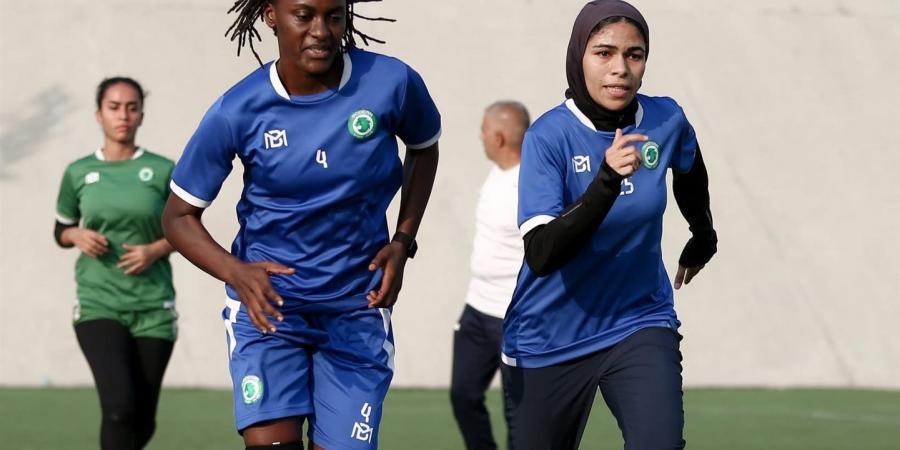 بالصور.. الشرابي في أول مران لمودرن سبورت عقب توليها قيادة الفريق النسائي