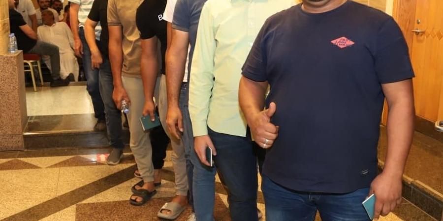 إقبال كبير من أبناء الجالية المصرية بجده للمشاركة في الإنتخابات البرلمانية قبل غلق باب التصويت